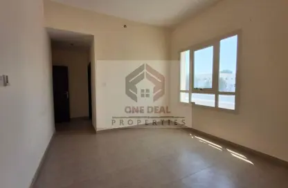 Apartment - 1 Bedroom - 2 Bathrooms for rent in Al Jimi - Al Ain