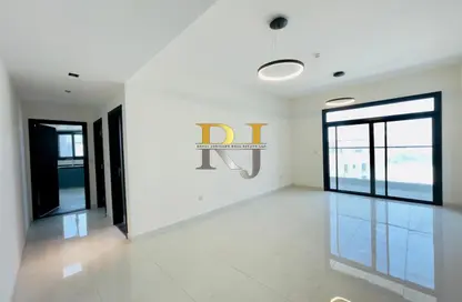 شقة - غرفة نوم - 2 حمامات للايجار في مسكن الجداف - الجداف - دبي