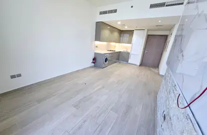 Apartment - 2 Bedrooms - 2 Bathrooms for rent in Azizi Riviera 21 - Meydan One - Meydan - Dubai