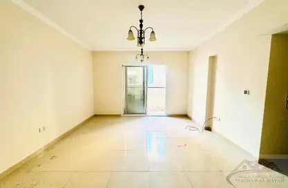 Apartment - 2 Bedrooms - 3 Bathrooms for rent in Muwaileh 29 Building - Muwaileh - Sharjah