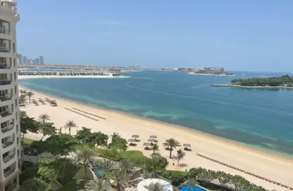 شقة - 3 غرف نوم - 4 حمامات للايجار في الدباس - مساكن شور لاين - نخلة جميرا - دبي