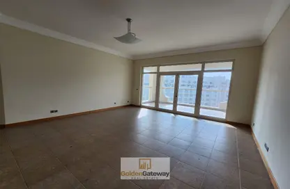 Empty Room image for: Apartment - 2 Bedrooms - 3 Bathrooms for sale in Al Shahla - Shoreline Apartments - Palm Jumeirah - Dubai, Image 1