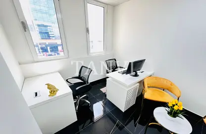 Office Space - Studio - 1 Bathroom for rent in Horizone Building - Port Saeed - Deira - Dubai