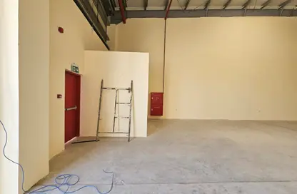 Warehouse - Studio - 1 Bathroom for rent in Al Sajaa Industrial - Al Sajaa - Sharjah
