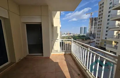 Apartment - 2 Bedrooms - 3 Bathrooms for sale in Tala 1 - Queue Point - Liwan - Dubai Land - Dubai Apartment - 2 Bedrooms - 3 Bathrooms for sale in Tala 1 - Queue Point - Liwan - Dubai Land - Dubai