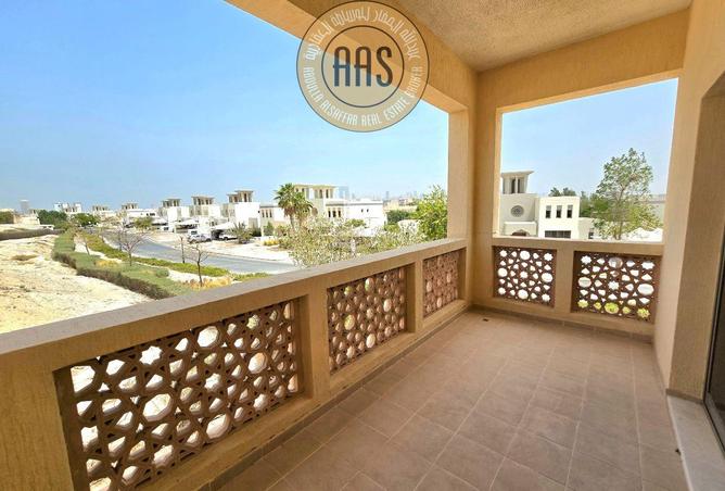 Corner Unit Spacious 3BR Townhous with 