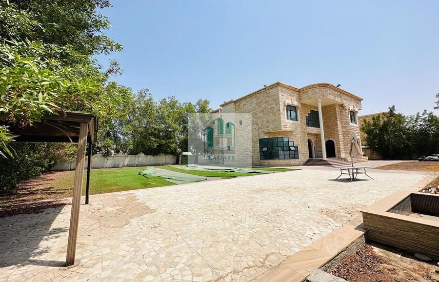 Villa for Rent in Umm Suqeim 1 Excellent 5 bedroom villa with Huge