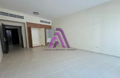 Apartment - 2 Bedrooms - 2 Bathrooms for rent in The Gardens Buildings - The Gardens - Dubai