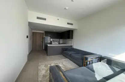 شقة - 2 غرف نوم - 2 حمامات للايجار في عزيزي بيرل - الفرجان - دبي شقة - 2 غرف نوم - 2 حمامات للايجار في عزيزي بيرل - الفرجان - دبي