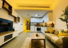 صورةغرفة المعيشة لـ: Studio - 1 حمام للكراء في برج ريجيل - قرية الجميرا سركل - دبي, صورة 1