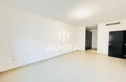 Empty Room image for: Apartment - 3 Bedrooms - 3 Bathrooms for sale in Tower 31 - Al Reef Downtown - Al Reef - Abu Dhabi, Image 1