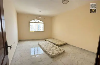 Apartment - 3 Bedrooms - 3 Bathrooms for rent in Al Jurf 2 - Al Jurf - Ajman Downtown - Ajman