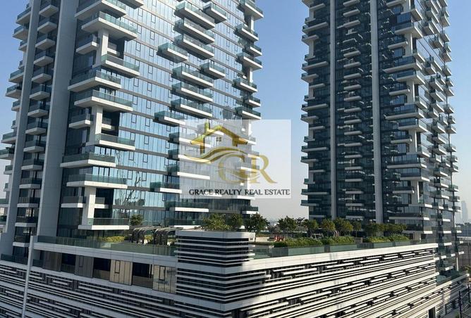 Corner Unit 2 Bed Terrace Unit Near Metro 