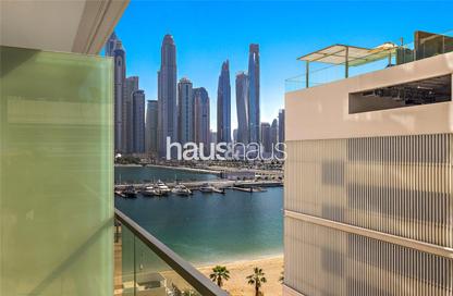 Apartment - 1 Bedroom - 1 Bathroom for sale in Marina Vista - EMAAR Beachfront - Dubai Harbour - Dubai