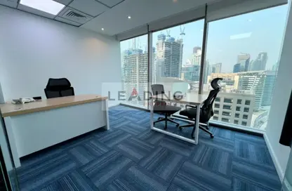 مركز أعمال - استوديو - 2 حمامات للايجار في برج بايناري - الخليج التجاري - دبي