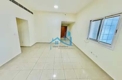 شقة - غرفة نوم - 2 حمامات للايجار في مبنى فيصل - عود ميثاء - بر دبي - دبي
