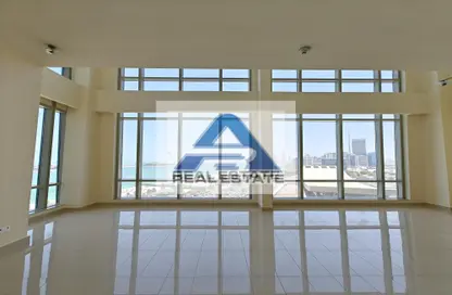 Duplex - 2 Bedrooms - 4 Bathrooms for rent in Corniche Road - Abu Dhabi