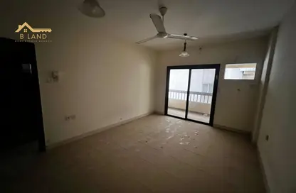 Apartment - 3 Bedrooms - 3 Bathrooms for rent in Al Majaz 2 - Al Majaz - Sharjah Apartment - 3 Bedrooms - 3 Bathrooms for rent in Al Majaz 2 - Al Majaz - Sharjah