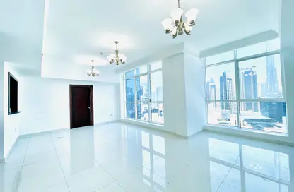 Apartment - 1 Bedroom - 2 Bathrooms for rent in Majestic Tower - Al Abraj street - Business Bay - Dubai