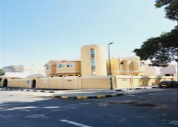 Villa - 4 bedrooms - 6 bathrooms for rent in Al Azra - Al Riqqa - Sharjah