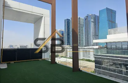Penthouse - 2 Bedrooms - 3 Bathrooms for rent in La Cascade - Jumeirah Garden City - Al Satwa - Dubai