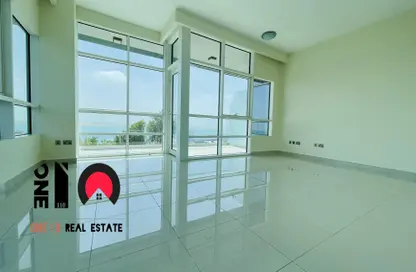 Empty Room image for: Apartment - 1 Bathroom for rent in Al Marasy - Al Bateen - Abu Dhabi, Image 1