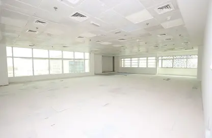 Office Space - Studio - 1 Bathroom for rent in Al Garhoud - Dubai