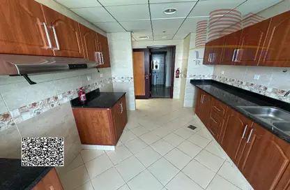 Apartment - 3 Bedrooms - 4 Bathrooms for rent in Ajman Corniche Residences - Ajman Corniche Road - Ajman