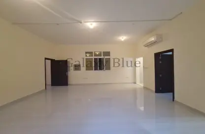 صورة لـ غرفة فارغة شقة - 2 غرف نوم - 3 حمامات للايجار في مركز محمد بن زايد - مدينة محمد بن زايد - أبوظبي ، صورة رقم 1