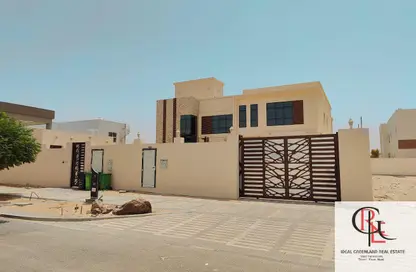 Villa - 6 Bedrooms - 7 Bathrooms for sale in Khalifa City A Villas - Khalifa City A - Khalifa City - Abu Dhabi