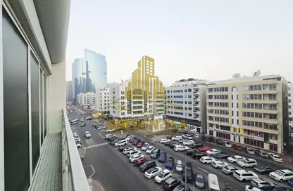 شقة - 4 غرف نوم - 5 حمامات للايجار في شارع الخالدية - الخالدية - أبوظبي