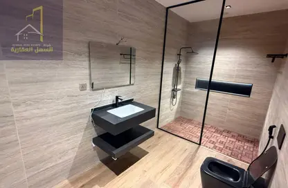 Villa - 4 Bedrooms - 6 Bathrooms for sale in Al Nouf 3 - Al Nouf - Sharjah