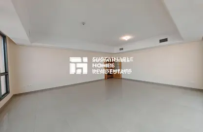 Apartment - 3 Bedrooms - 3 Bathrooms for rent in Al Marjan Tower - Al Falah Street - City Downtown - Abu Dhabi