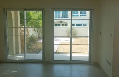 فيلا - 2 غرف نوم - 2 حمامات للايجار في فلل النخيل - قرية الجميرا سركل - دبي