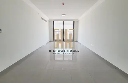 شقة - 2 غرف نوم - 3 حمامات للايجار في يو أو إس - تجارية مويلح - الشارقة شقة - 2 غرف نوم - 3 حمامات للايجار في يو أو إس - تجارية مويلح - الشارقة