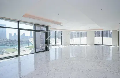 Apartment - 4 Bedrooms - 6 Bathrooms for rent in IL Primo - Opera District - Downtown Dubai - Dubai