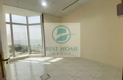 Office Space - Studio - 6 Bathrooms for rent in Corniche Tower - Corniche Road - Abu Dhabi