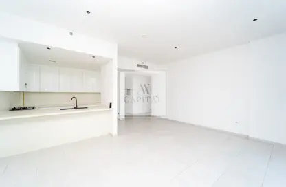 Apartment - 2 Bedrooms - 2 Bathrooms for rent in Marquise Square Tower - Business Bay - Dubai