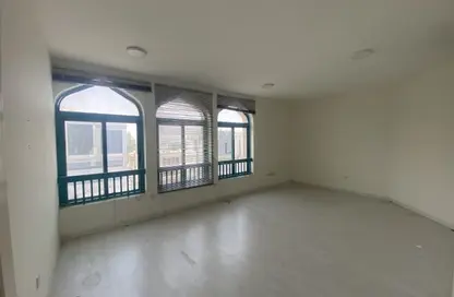Office Space - Studio - 2 Bathrooms for rent in Khalifa Street - Central District - Al Ain