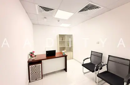 مكتب - استوديو - 1 حمام للايجار في مبنى سيلفر هوم - هور العنز - ديرة - دبي