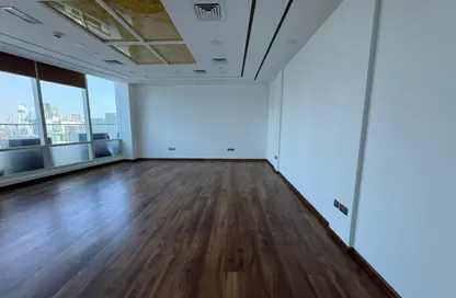 Office Space - Studio - 1 Bathroom for rent in Park Lane Tower - Business Bay - Dubai
