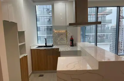 شقة - غرفة نوم - 2 حمامات للبيع في ذا ايست كريست - ديستريكت 17 - قرية جميرا الدائرية - دبي