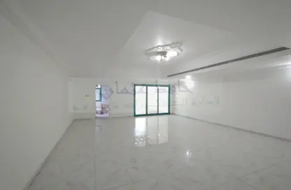 Empty Room image for: Villa - 5 Bedrooms - 7 Bathrooms for rent in Airport Road - Abu Dhabi, Image 1