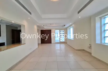 Apartment - 2 Bedrooms - 3 Bathrooms for rent in Bin Hendi Tower - Mankhool - Bur Dubai - Dubai