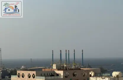 شقة - 2 غرف نوم - 2 حمامات للايجار في المجرة - الشرق - الشارقة
