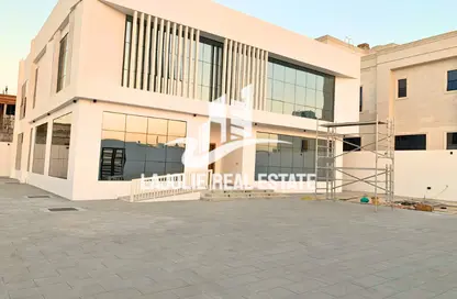 Villa - 7+ Bedrooms - 7+ Bathrooms for rent in Al Nahyan - Abu Dhabi