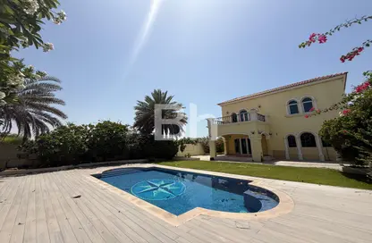 Villa - 3 Bedrooms - 4 Bathrooms for rent in Regional - Jumeirah Park - Dubai