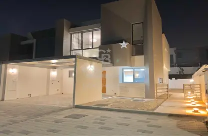 Apartment - 4 Bedrooms - 5 Bathrooms for rent in Gardenia Townhomes - Wasl Gate - Dubai