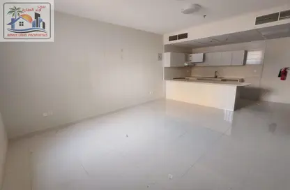 Apartment - Studio - 1 Bathroom for rent in Muweileh Community - Muwaileh Commercial - Sharjah