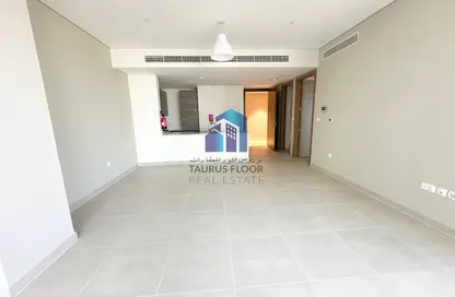 شقة - غرفة نوم - 2 حمامات للايجار في تيارا ويست تاور - الخليج التجاري - دبي